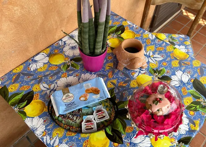 فندق مبيت وإفطار Maison Lucky- توري أنونزياتا